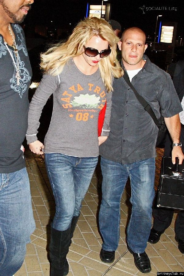 Бритни в аэропорту Сиднея06.jpg(Бритни Спирс, Britney Spears)