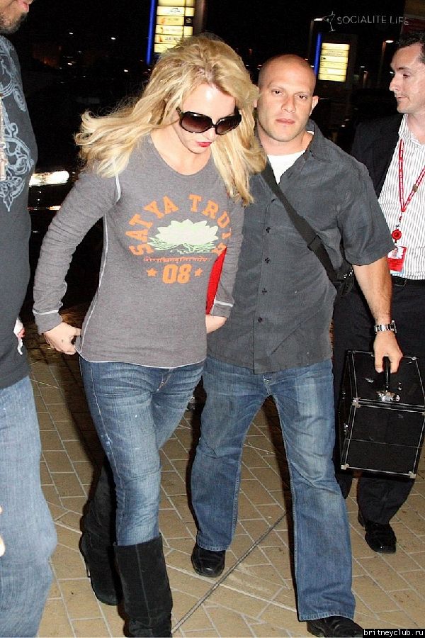 Бритни в аэропорту Сиднея07.jpg(Бритни Спирс, Britney Spears)