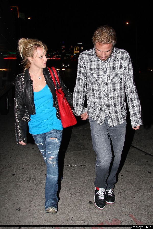 Бритни и Джейсон в Лос-Анджелесе05.jpg(Бритни Спирс, Britney Spears)