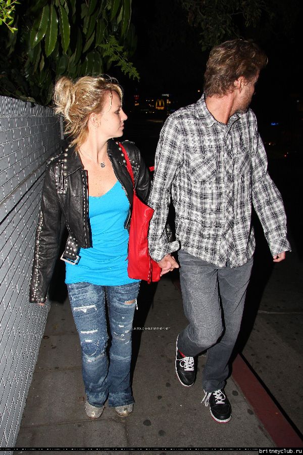 Бритни и Джейсон в Лос-Анджелесе08.jpg(Бритни Спирс, Britney Spears)