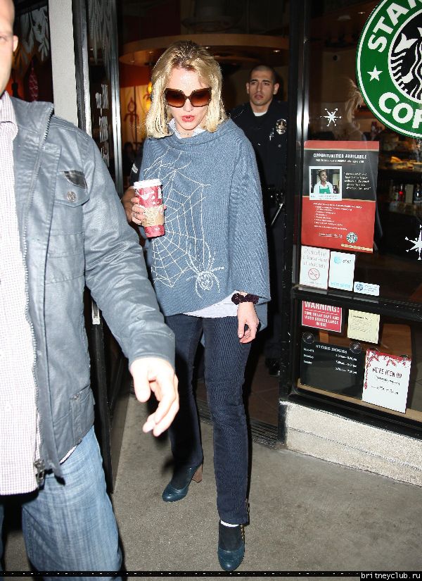 Бритни в Starbucks50.jpg(Бритни Спирс, Britney Spears)
