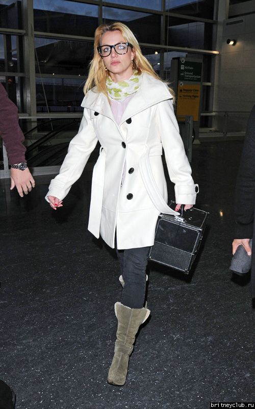 Бритни в аэропорту JFK в Нью-Йорке03.jpg(Бритни Спирс, Britney Spears)