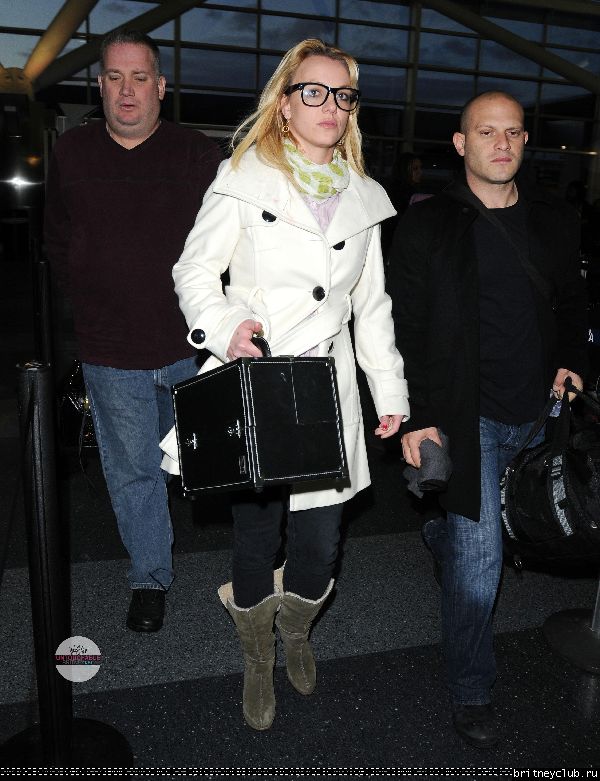 Бритни в аэропорту JFK в Нью-Йорке05.jpg(Бритни Спирс, Britney Spears)