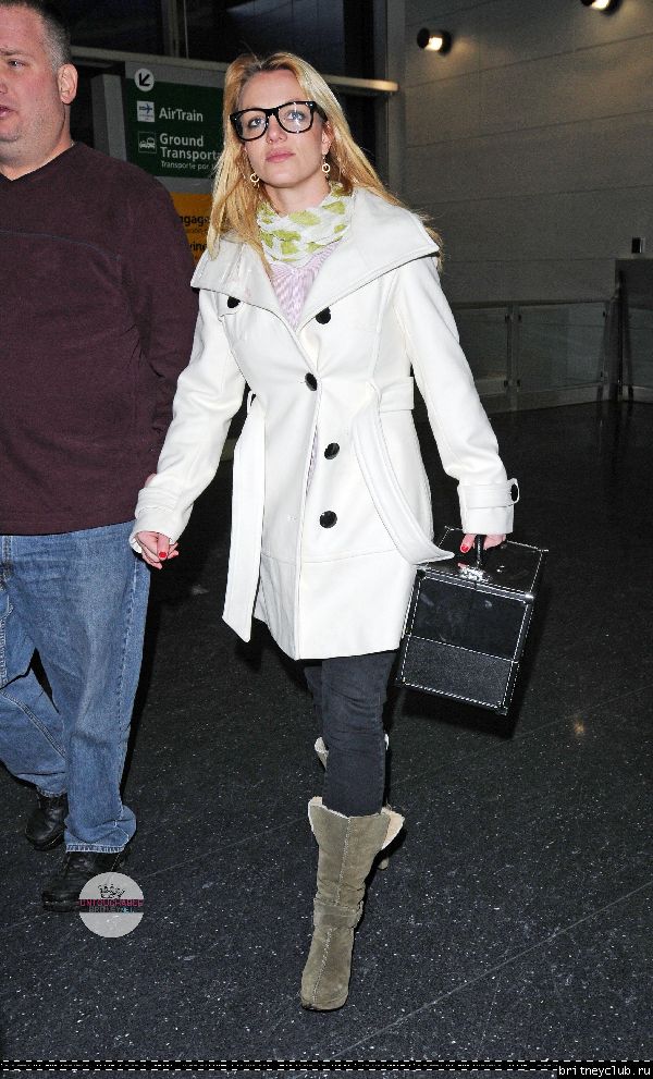 Бритни в аэропорту JFK в Нью-Йорке07.jpg(Бритни Спирс, Britney Spears)