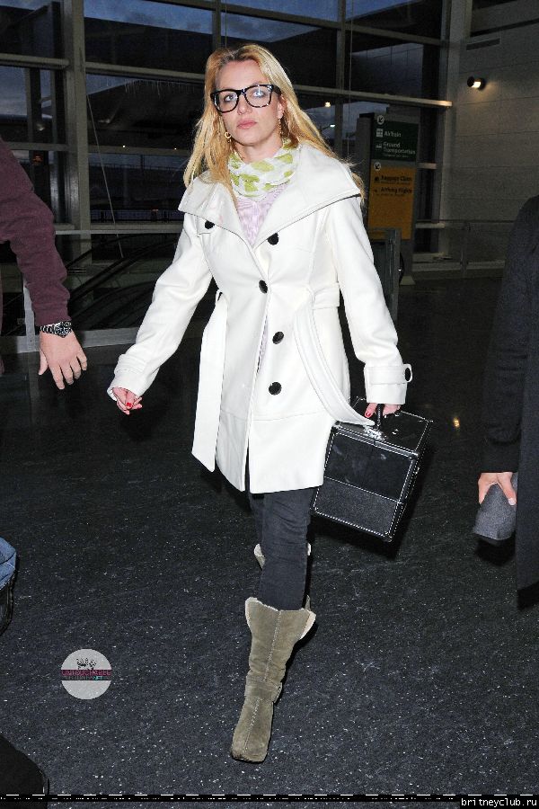 Бритни в аэропорту JFK в Нью-Йорке11.jpg(Бритни Спирс, Britney Spears)