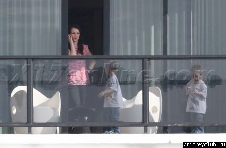 Бритни с детьми в отеле Mondrian02.jpg(Бритни Спирс, Britney Spears)