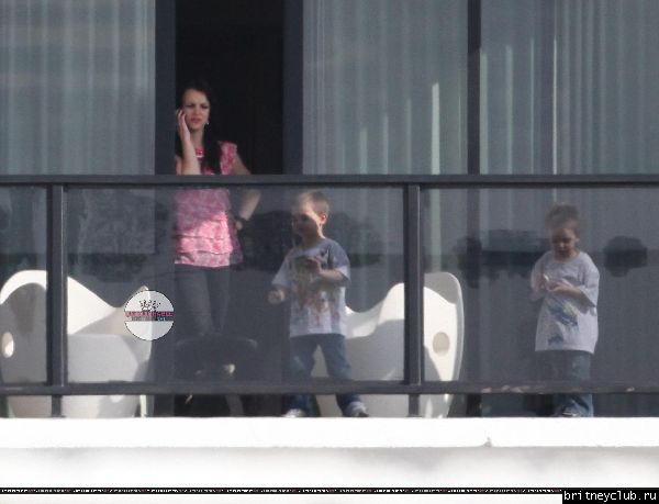 Бритни с детьми в отеле Mondrian46.jpg(Бритни Спирс, Britney Spears)