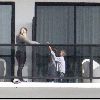 Бритни с детьми в отеле Mondrian