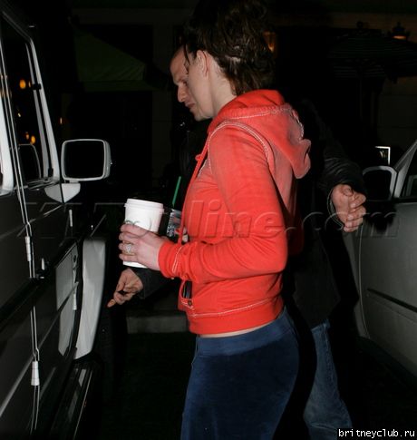 Бритни покидает Starbucks03.jpg(Бритни Спирс, Britney Spears)