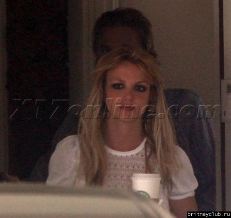 Бритни и Джейсон посещают ресторан Bandera 45.jpg(Бритни Спирс, Britney Spears)