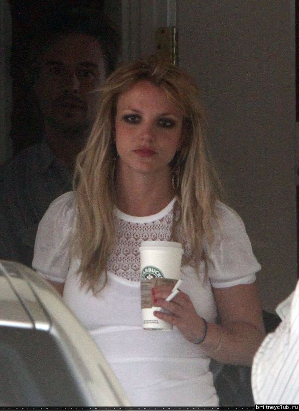 Бритни и Джейсон посещают ресторан Bandera 64.jpg(Бритни Спирс, Britney Spears)