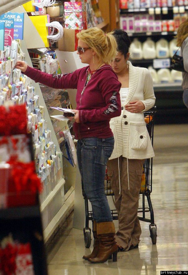 Бритни в супермаркете Ralph