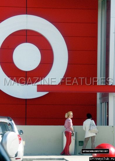 Бритни делает покупки в магазине Target01.jpg(Бритни Спирс, Britney Spears)