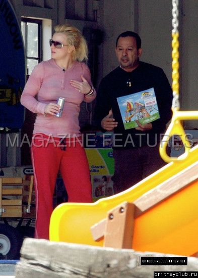 Бритни делает покупки в магазине Target44.jpg(Бритни Спирс, Britney Spears)