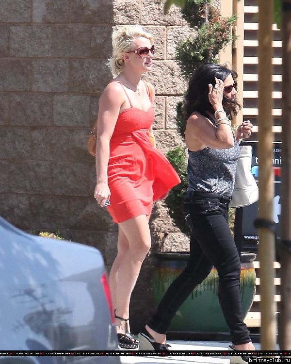 Бритни и Линн в Голливуде01.jpg(Бритни Спирс, Britney Spears)