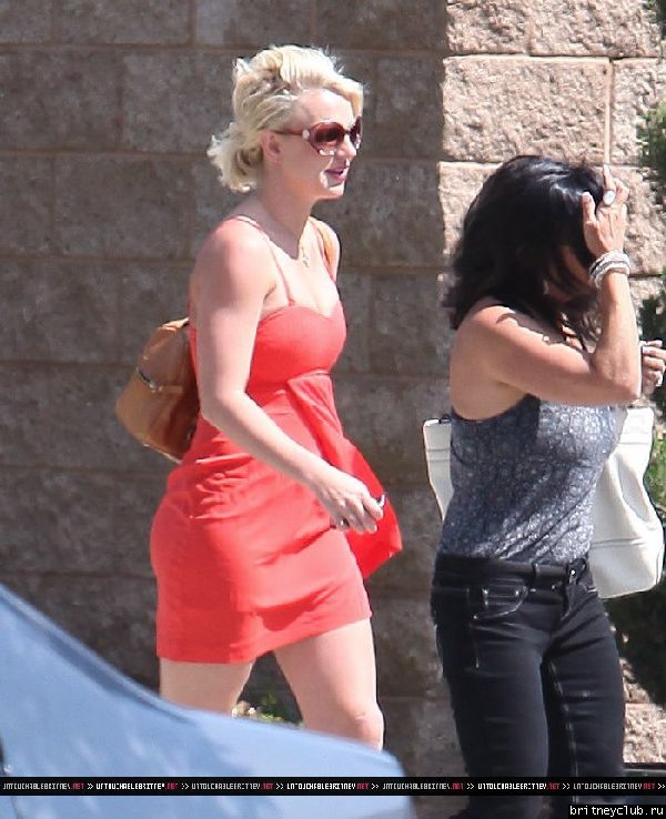 Бритни и Линн в Голливуде10.jpg(Бритни Спирс, Britney Spears)