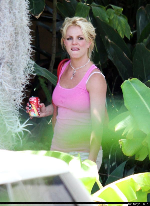 Бритни посещает студию Conway в Лос-Анджелесе07.jpg(Бритни Спирс, Britney Spears)