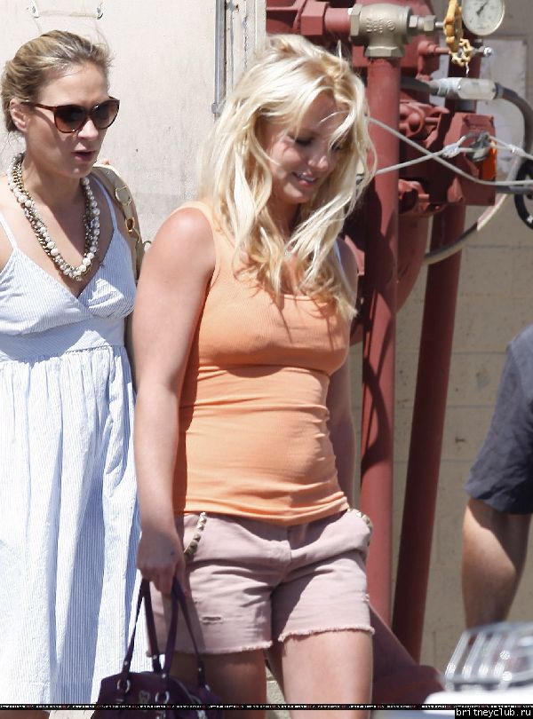 Бритни в Sherman Oaks39.jpg(Бритни Спирс, Britney Spears)