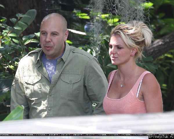 Бритни посещает студию в Лос-Анджелесе11.jpg(Бритни Спирс, Britney Spears)