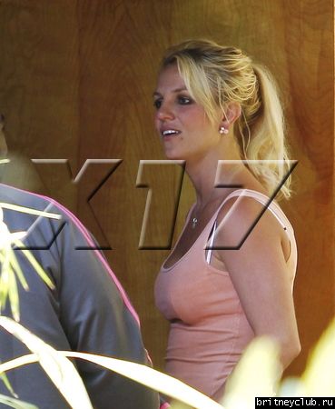 Бритни посещает студию в Лос-Анджелесе30.jpg(Бритни Спирс, Britney Spears)