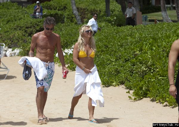 Бритни и Джейсон на пляже на курорте Мауи13.jpg(Бритни Спирс, Britney Spears)