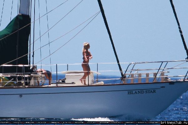 Бритни и Джейсон отдыхают на яхте 10.jpg(Бритни Спирс, Britney Spears)