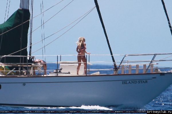 Бритни и Джейсон отдыхают на яхте 12.jpg(Бритни Спирс, Britney Spears)
