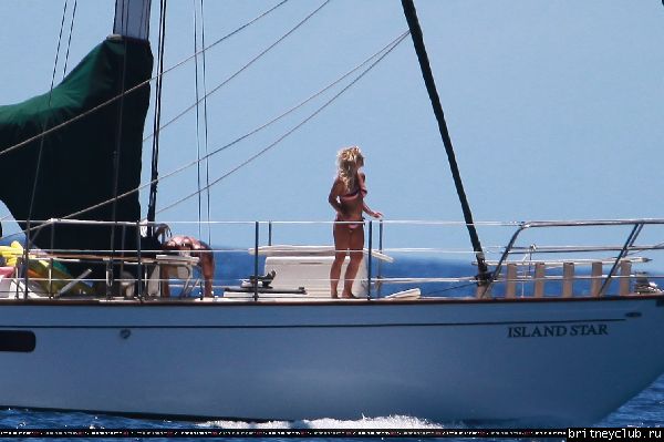 Бритни и Джейсон отдыхают на яхте 14.jpg(Бритни Спирс, Britney Spears)