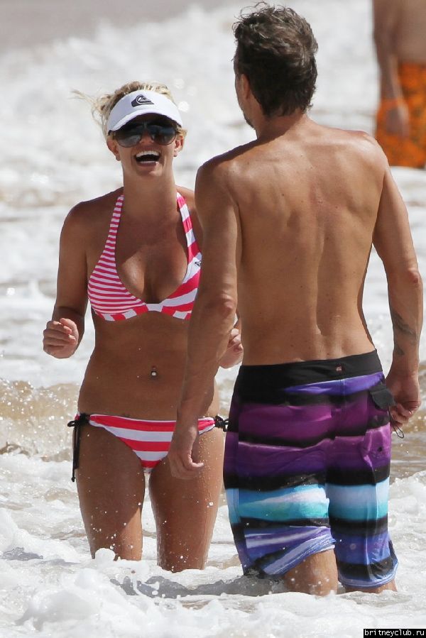 Бритни и Джейсон на курорте Мауи, Гавайи24.jpg(Бритни Спирс, Britney Spears)