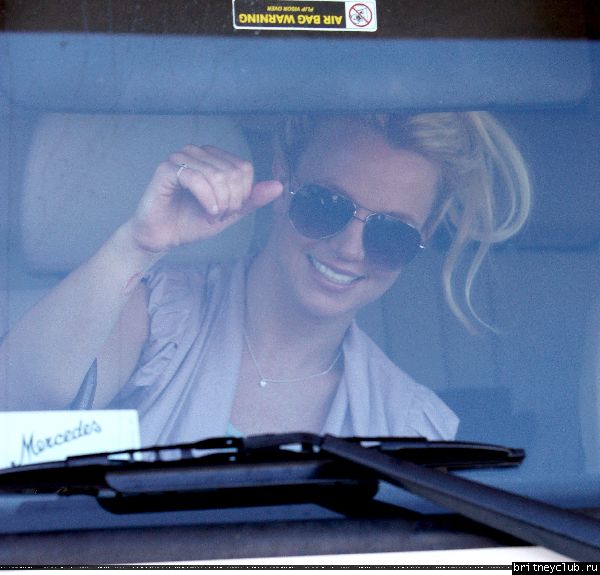 Бритни и Джейсон делают покупки в Санта-Монике44.jpg(Бритни Спирс, Britney Spears)