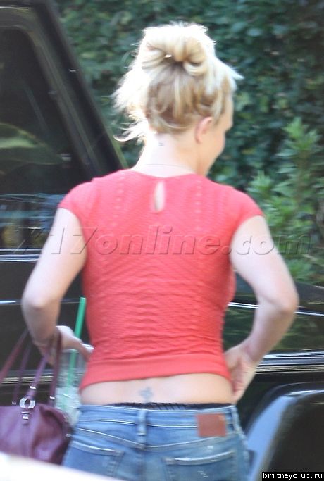 Бритни посещает студию в Голливуде11.jpg(Бритни Спирс, Britney Spears)
