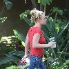 Бритни посещает студию в Голливуде