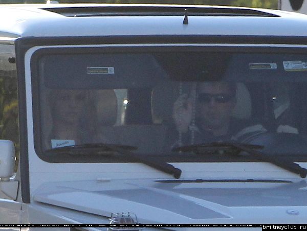 Бритни и Джейсон посещают агентство William Morris Endeavor01.jpg(Бритни Спирс, Britney Spears)