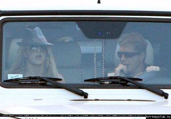 Бритни и Джейсон посещают агентство William Morris Endeavor14.jpg(Бритни Спирс, Britney Spears)
