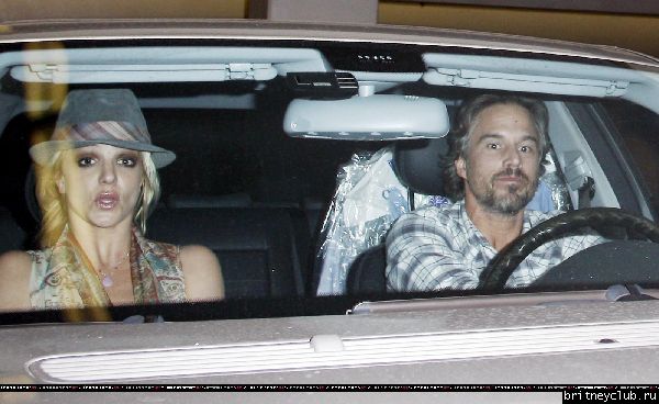 Бритни и Джейсон посещают агентство William Morris Endeavor50.jpg(Бритни Спирс, Britney Spears)