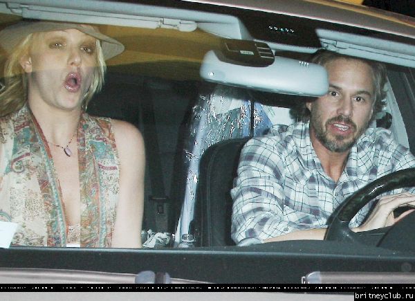 Бритни и Джейсон посещают агентство William Morris Endeavor57.jpg(Бритни Спирс, Britney Spears)