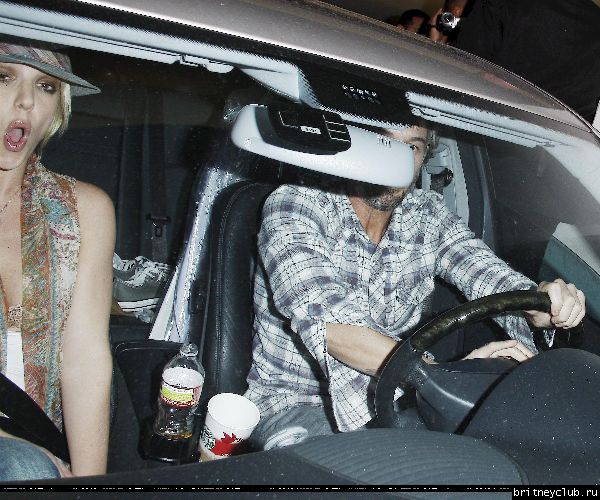 Бритни и Джейсон посещают агентство William Morris Endeavor82.jpg(Бритни Спирс, Britney Spears)