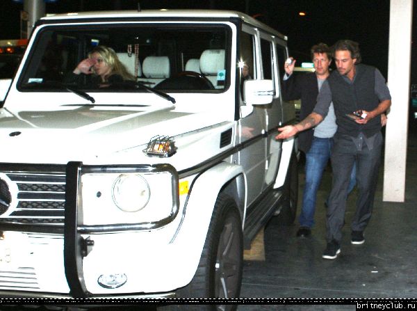 Бритни и Джейсон покидают ресторан Scarpetta23.jpg(Бритни Спирс, Britney Spears)