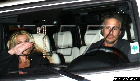 Бритни и Джейсон покидают ресторан Scarpetta24.jpg(Бритни Спирс, Britney Spears)