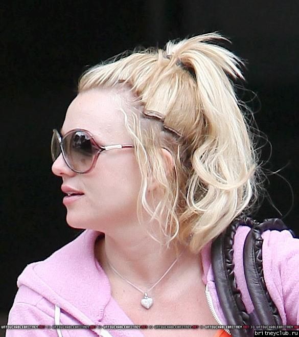 Бритни посещает студию танца в Голливуде40.jpg(Бритни Спирс, Britney Spears)