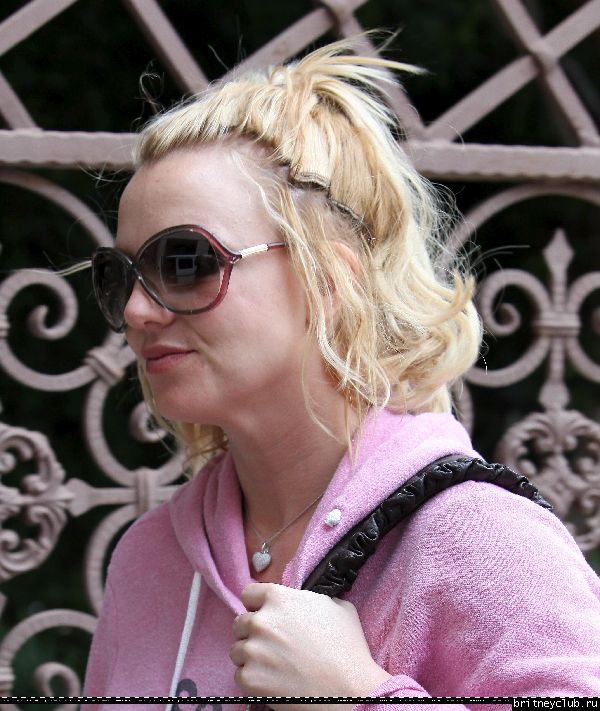 Бритни посещает студию танца в Голливуде42.jpg(Бритни Спирс, Britney Spears)