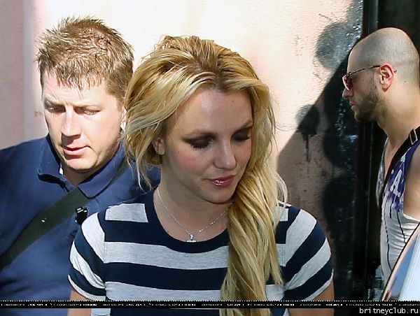 Бритни прибыла в студию звукозаписи01.jpg(Бритни Спирс, Britney Spears)