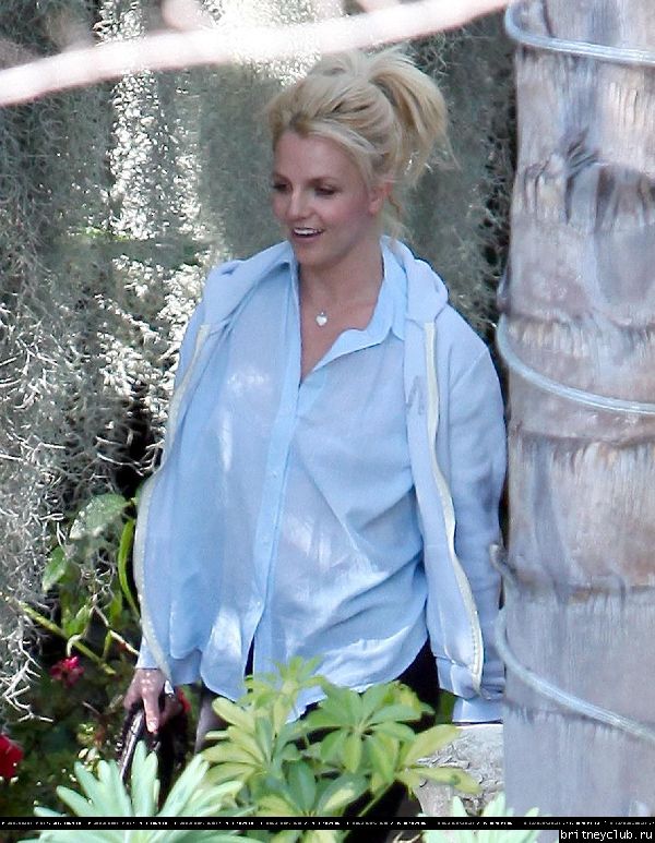 Бритни покидает студию Conway02.jpg(Бритни Спирс, Britney Spears)