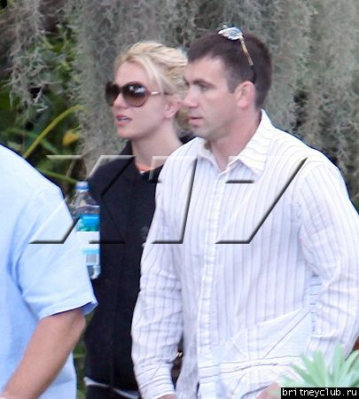 Бритни покидает студию Conway в Голливуде39.jpg(Бритни Спирс, Britney Spears)