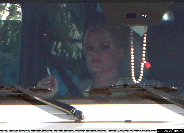 Бритни покидает студию звукозаписи в Голливуде05.jpg(Бритни Спирс, Britney Spears)