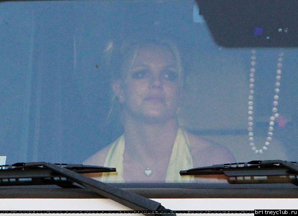 Бритни покидает студию звукозаписи в Голливуде07.jpg(Бритни Спирс, Britney Spears)