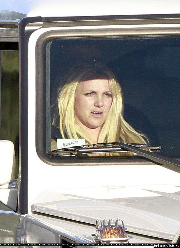 Бритни посещает студию в Голливуде13.jpg(Бритни Спирс, Britney Spears)