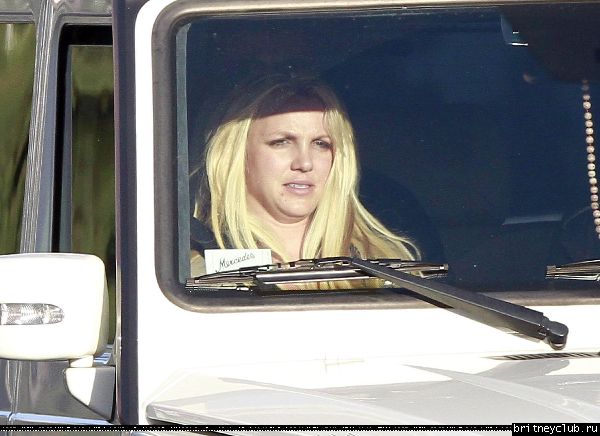 Бритни посещает студию в Голливуде14.jpg(Бритни Спирс, Britney Spears)