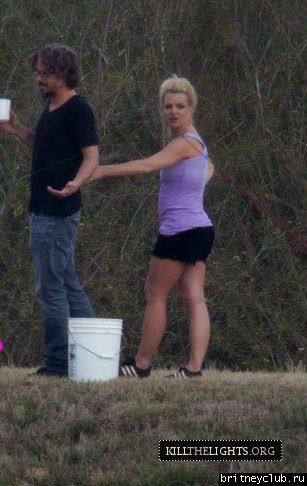 Бритни с семьей на озере в Луизиане04.jpg(Бритни Спирс, Britney Spears)