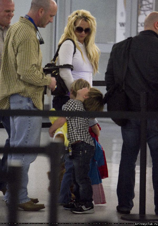 Бритни в аэропорту Нового Орлеана155.jpg(Бритни Спирс, Britney Spears)